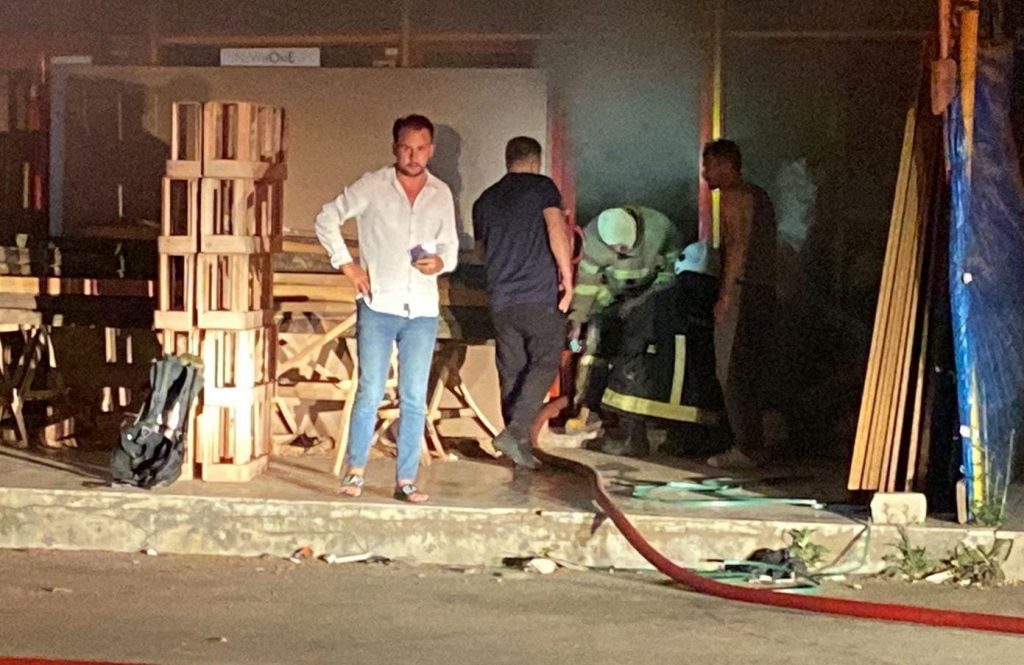 Koltuk imalathanesinde korkutan yangın