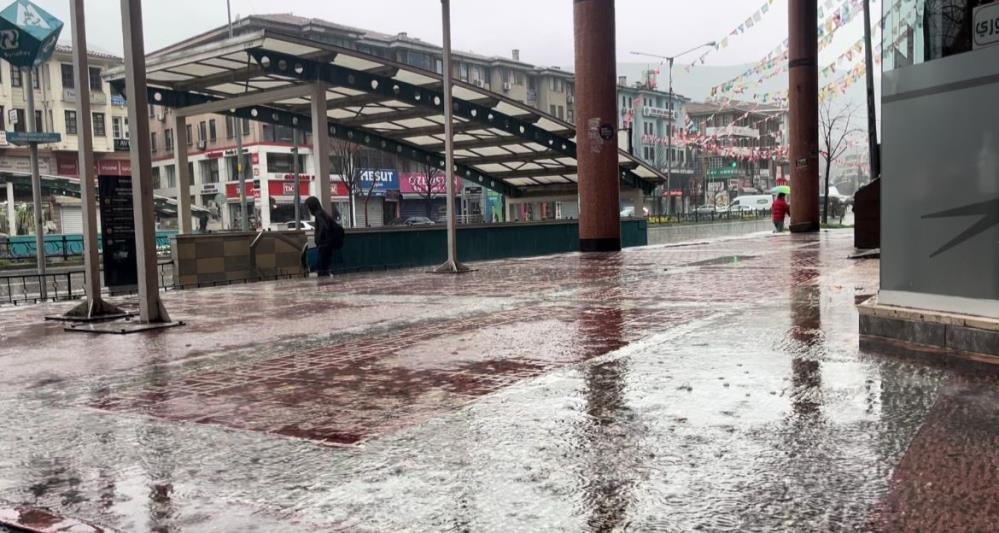 Hafta sonu planlarına yağmur engeli